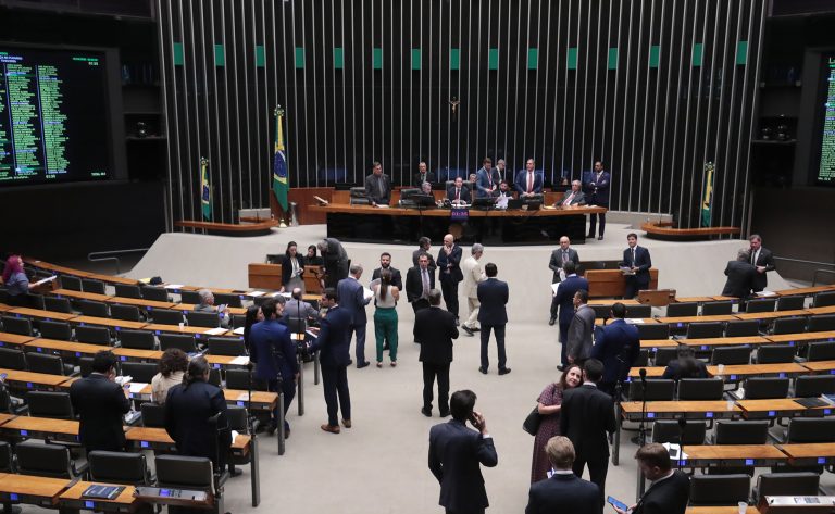 Câmara aprova destinação de verbas para modernização de órgãos de trânsito