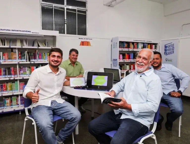 Educação em Paracambi 2026: Nova Biblioteca Digital une Acervo em Braille, Tablets e Inclusão para Alunos Atípicos