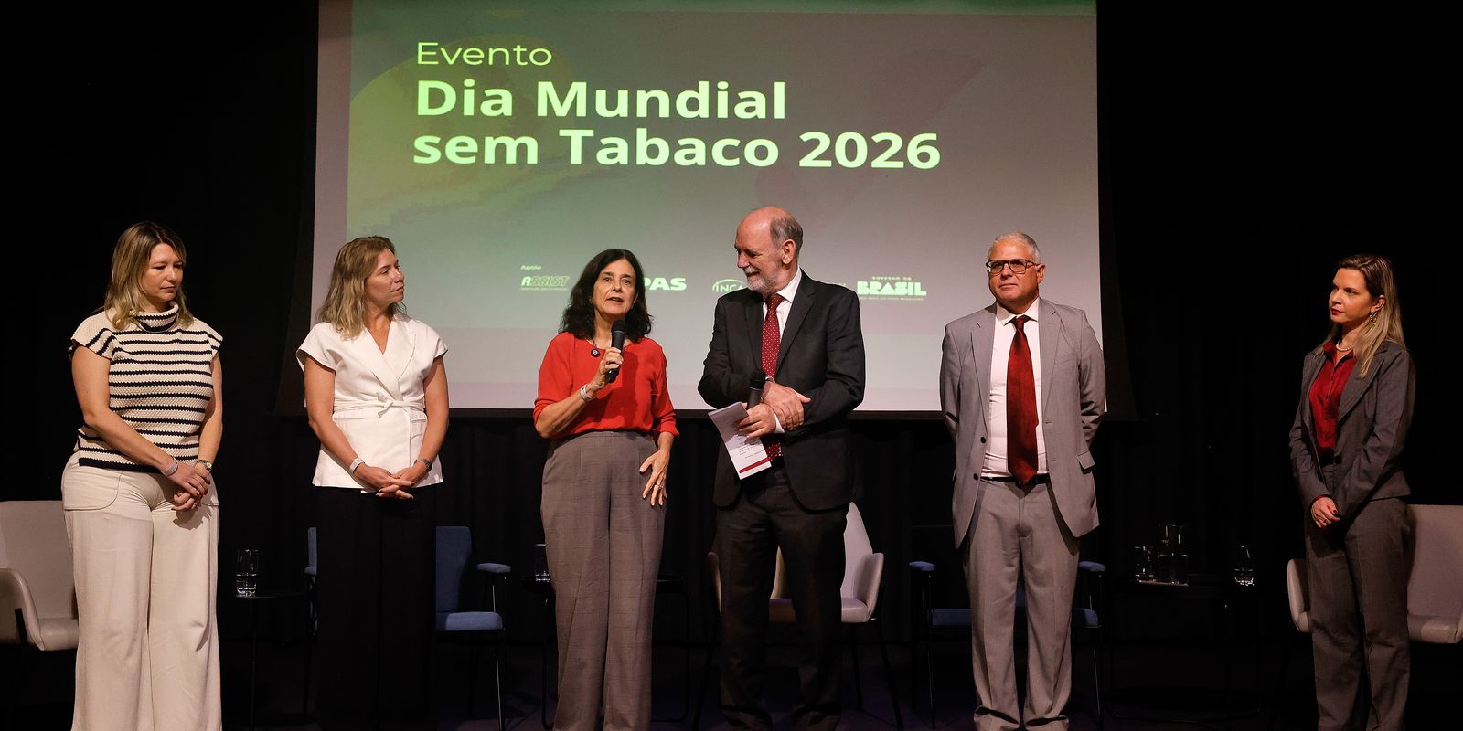 INCA alerta sobre os perigos de cigarros com sabor e aroma para jovens