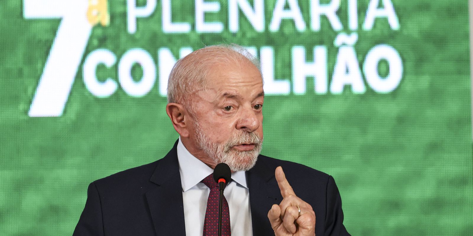 Governo avalia retorno de celulares furtados via Correios, informa Lula