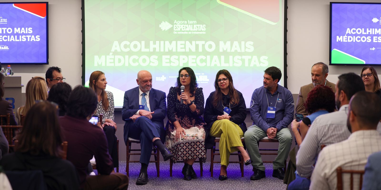 Rio de Janeiro acolhe 50 novos especialistas do programa Mais Médicos