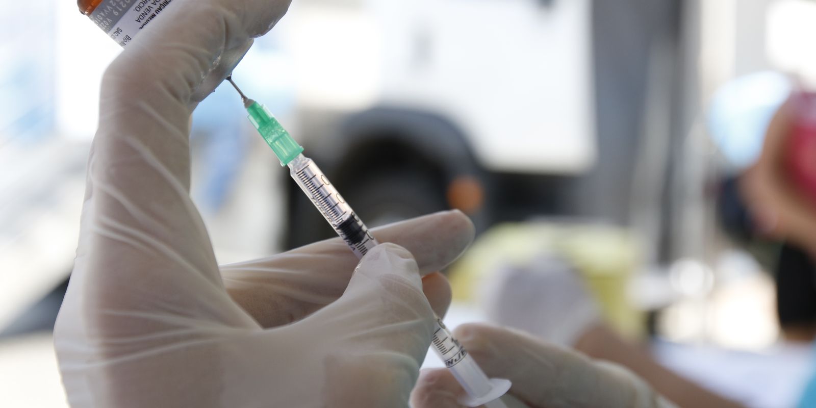 Especialista em infectologia adverte sobre vacinação contra sarampo para viajantes à Copa do Mundo
