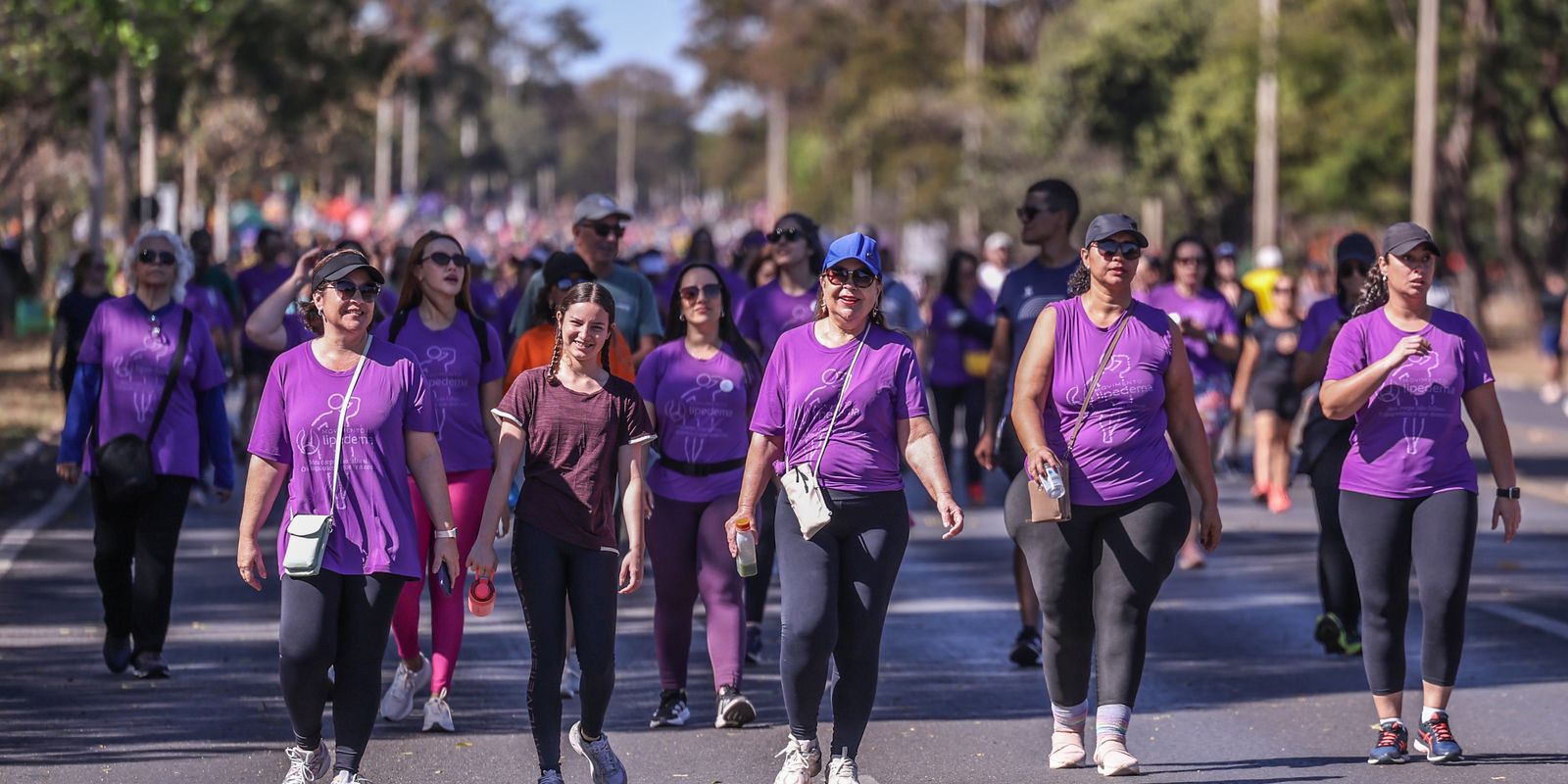 Caminhadas em 26 cidades promovem a conscientização sobre lipedema e diagnóstico precoce.