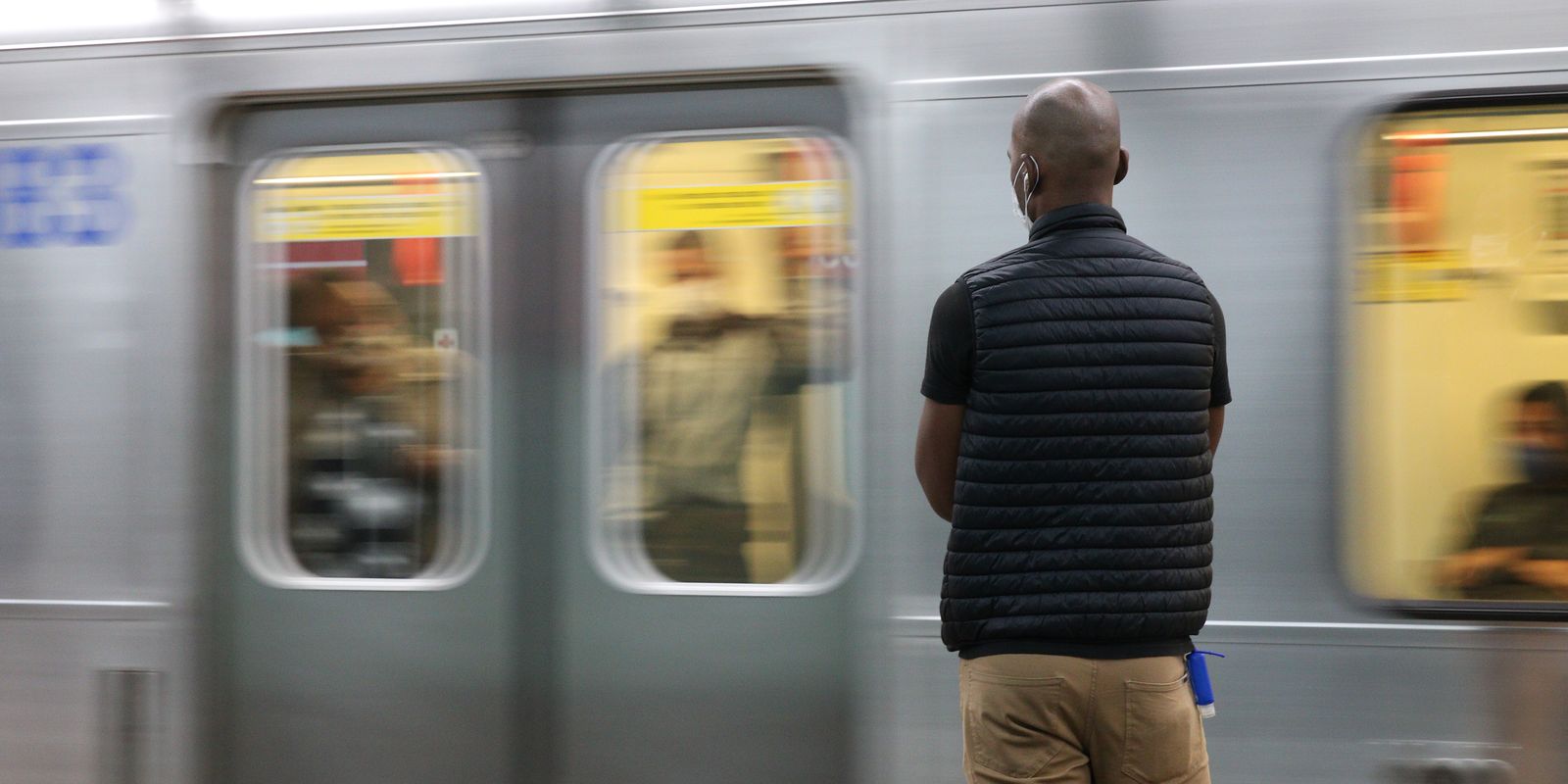 Greve na CPTM paralisa três linhas e mobiliza transporte na capital