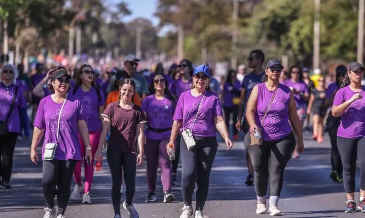Caminhadas em 26 cidades promovem a conscientização sobre lipedema e diagnóstico precoce.