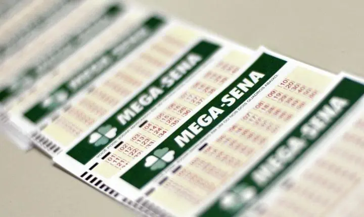 Prêmio da Mega-Sena acumula e chega a R$ 100 milhões no sorteio de domingo