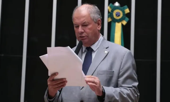Câmara aprova revisão do Código Florestal e rejeita recurso do PT